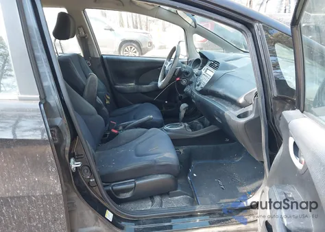 2013 Honda Fit Sport из США, поврежденный, VIN JHMGE8H55DC049244